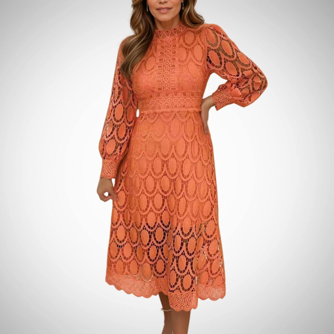 Veronika | Elegantiška nėriniuota maxi suknelė